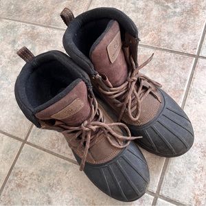 Outbound boots for men, size 10